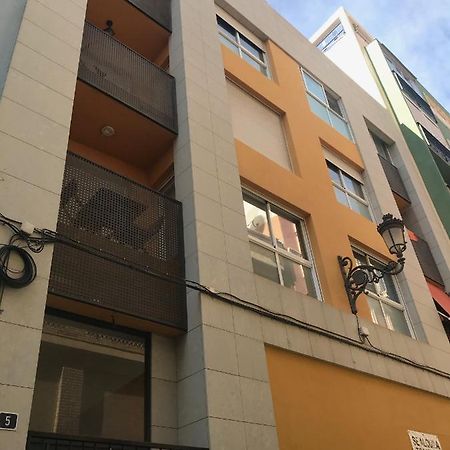 Designer'S Flat - 3 Bdrm - Wifi - Best Location อาลิกันเต ภายนอก รูปภาพ